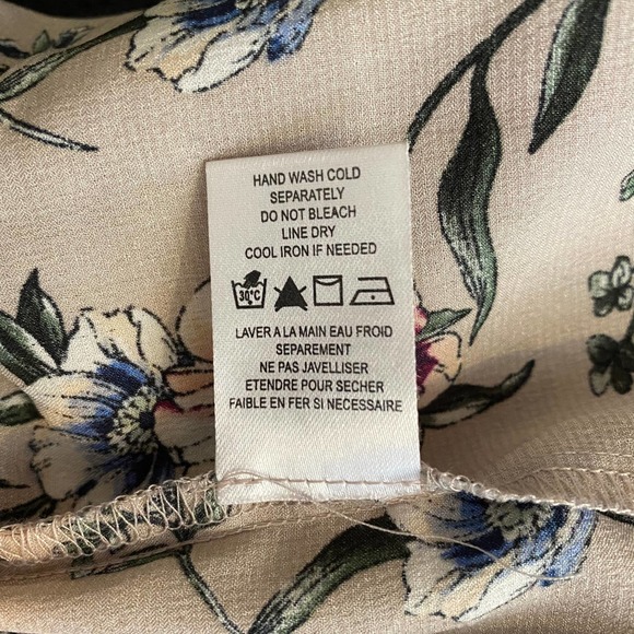 RO & DE Woman's Floral Pattern Button Down Long Sleeve Blouse Sz XS - Picture 8 of 8